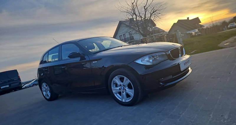 BMW Seria 1 cena 24900 przebieg: 93000, rok produkcji 2009 z Łobżenica małe 232